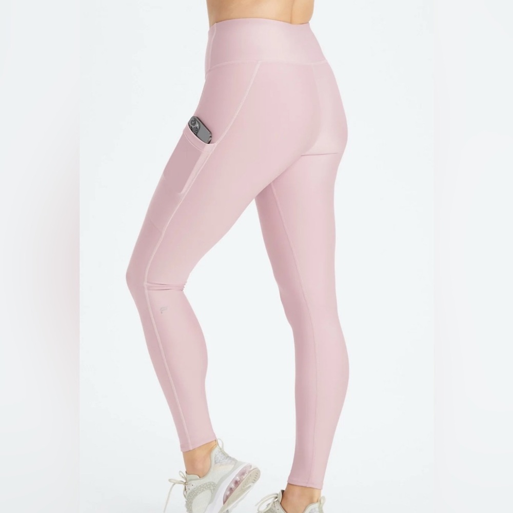 fabletics Light Pink Leggings Size 2 - Picture 2 of 8